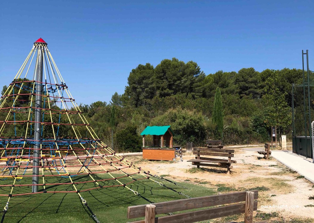 (13510) Éguilles - 25 Chemin des Cardeaux — foto