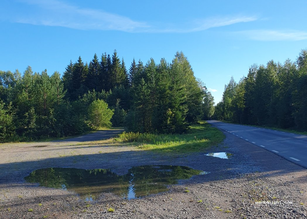 (817 93) Hamrångefjärden - Råhällanvägen — foto 2