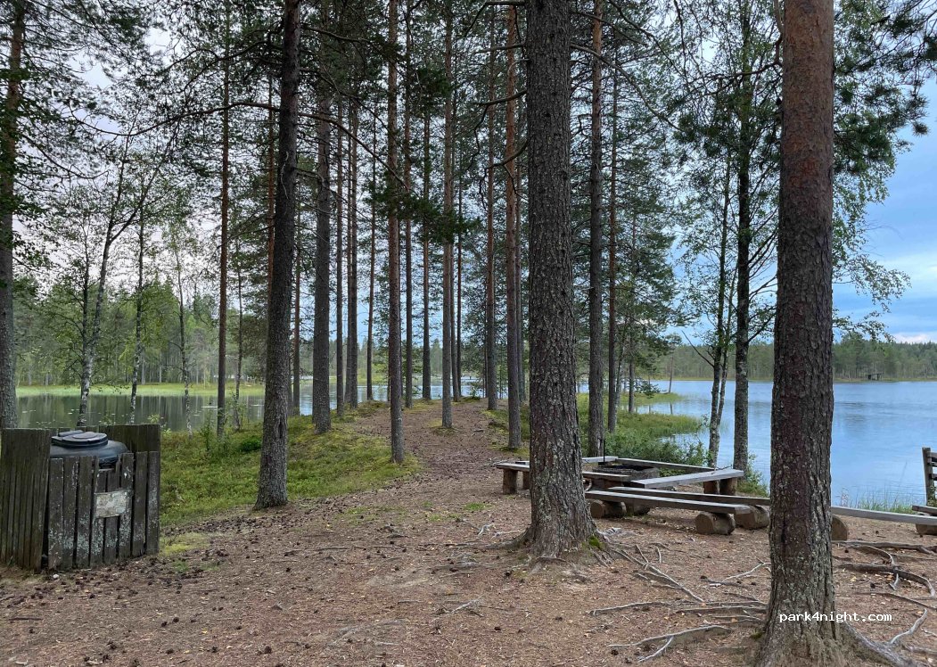 (88400) Ristijärvi - 185 Sotkamontie — foto