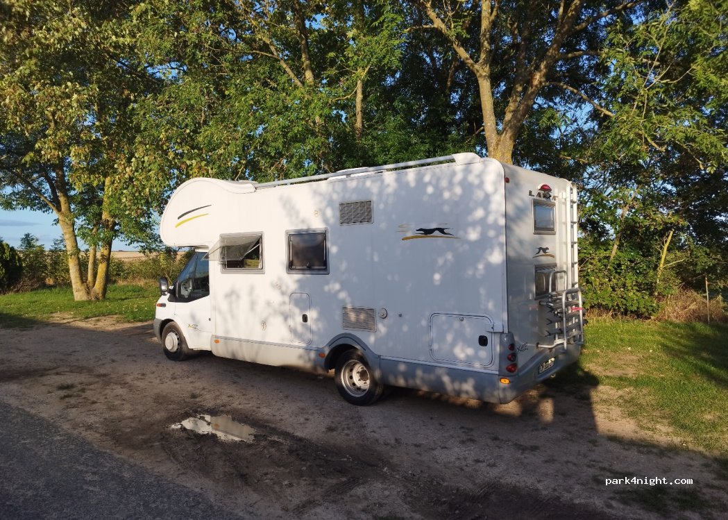 (60300) Mont-l'Évêque - 20 Route de Nanteuil — foto