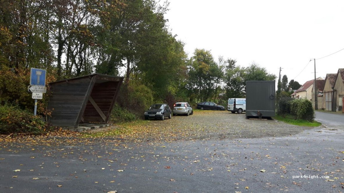 (72540) Longnes - 14 Rue du Châtelet — foto