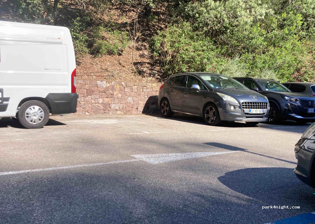 (06590) Théoule-sur-Mer - 13 Rue Jean-Baptiste Pastor — foto