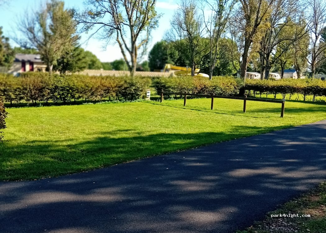 Camping Du Pre Aux Moines — foto
