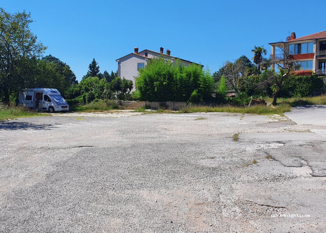 (52420) Buzet - 1 Ivana Sancina — foto