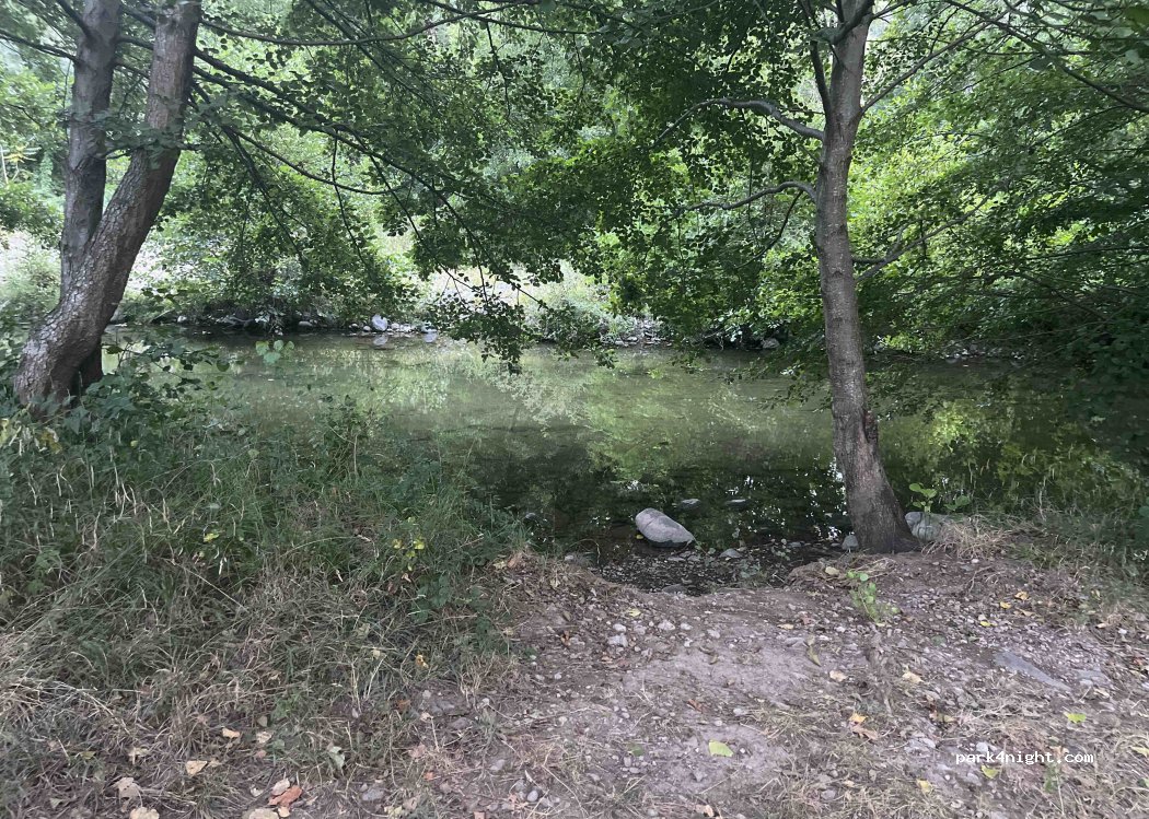 (07000) Coux - 280 Chemin du Stade du Grand Duc — foto