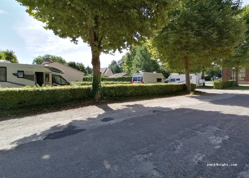 Aire de camping-car Trémolat — foto