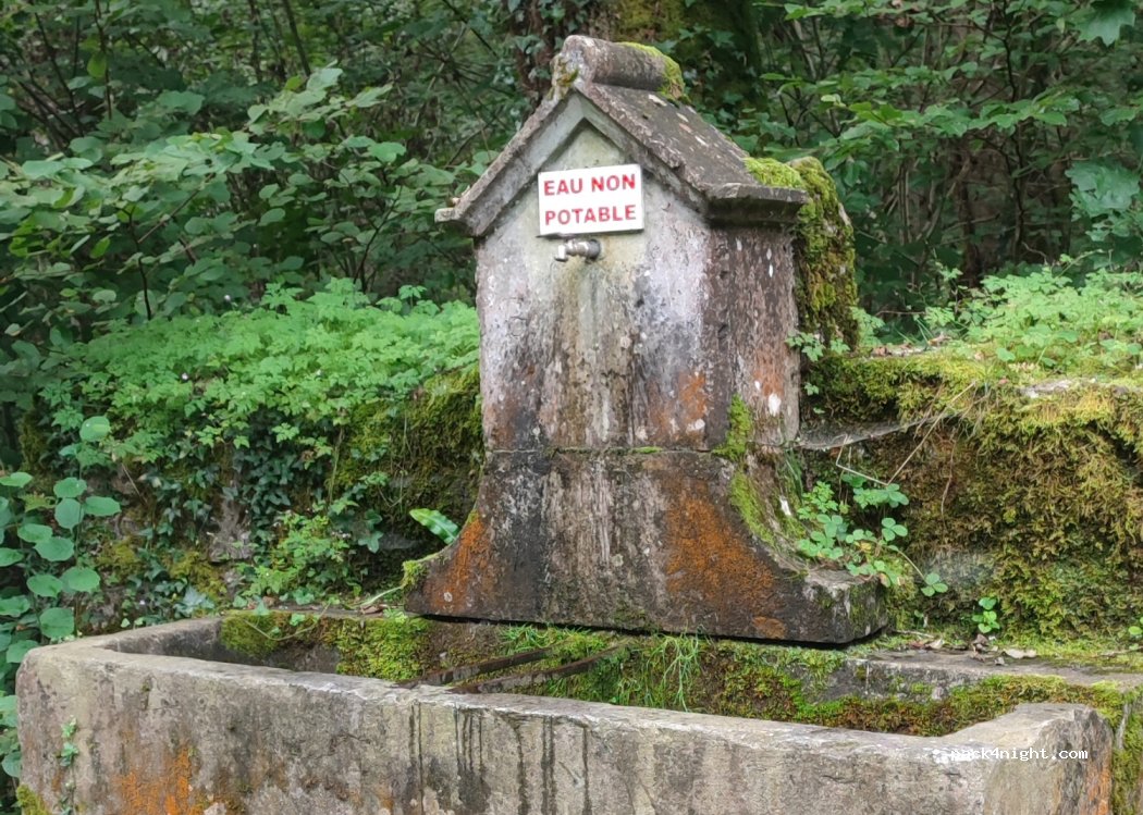 (65100) Lourdes - Unnamed Road — foto