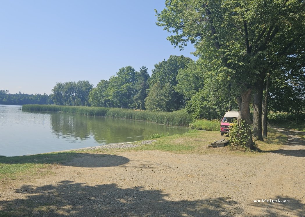 (399 01) Kostelec nad Vltavou - — foto