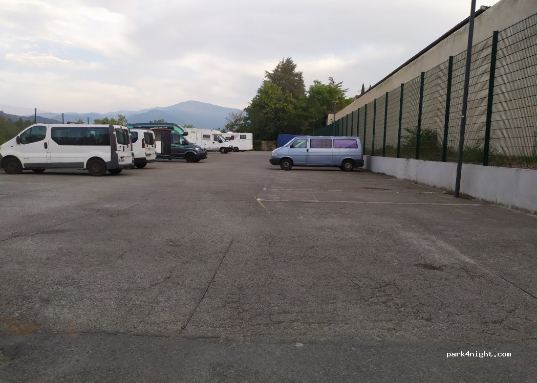 (09000) Foix - 23 Avenue de l'Ariège — foto 2