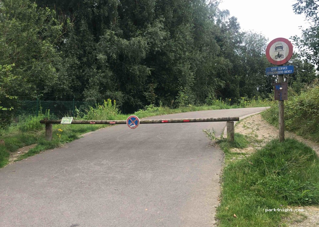 (1170) Watermaal-Bosvoorde - Van Kermlaan — foto