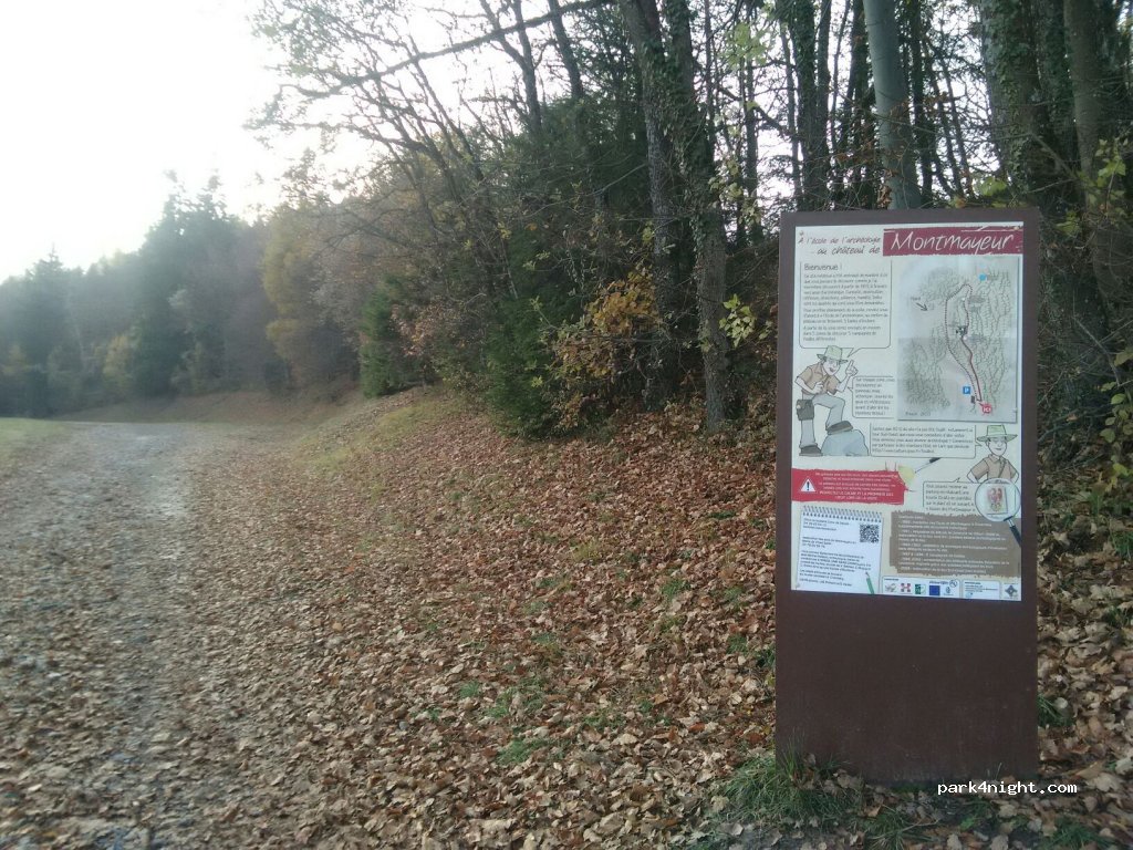 (73110) Villard-Sallet - Unnamed Road — foto