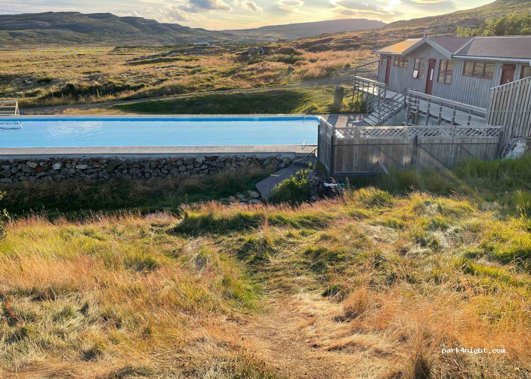 Laugarhóll í Bjarnarfirði — foto