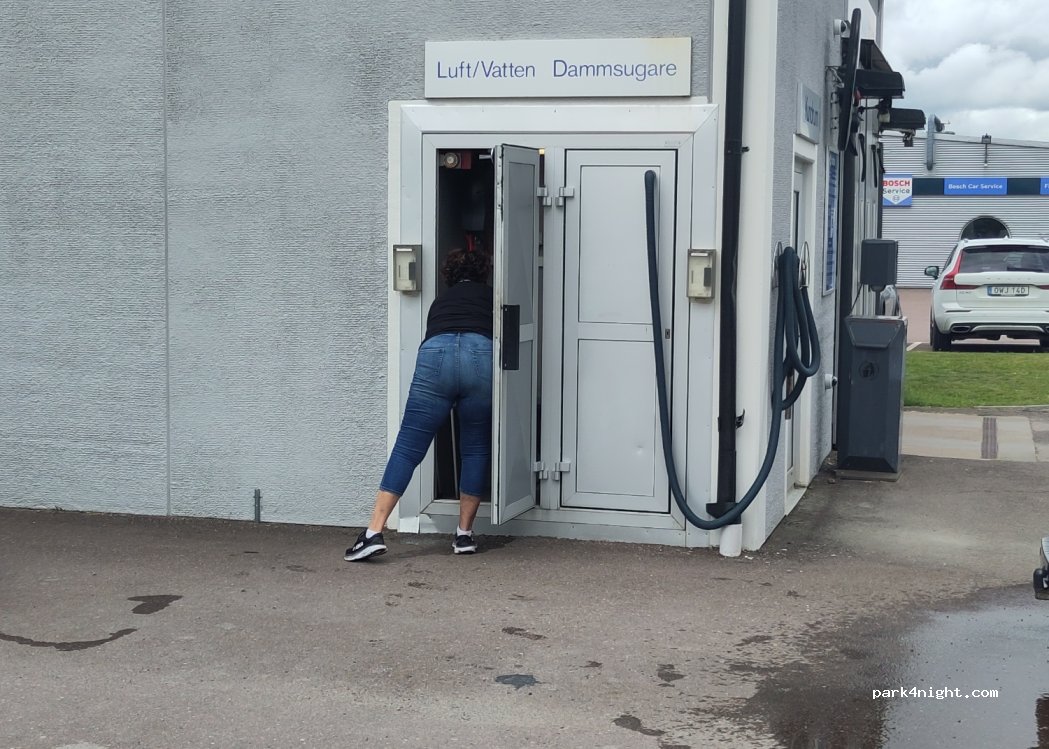 (681 42) Kristinehamn - 45 Västgötagatan — foto