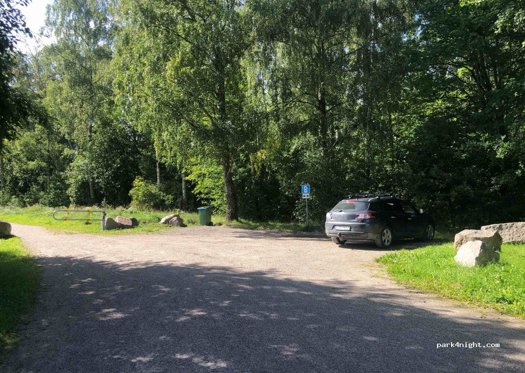 (703 65) Örebro - Kasernvägen 44 — foto