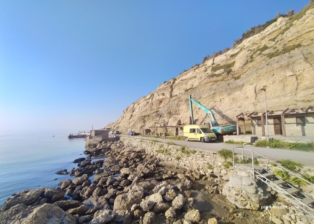 (85360) Ulcinj - Rr. Kepi i Gjeranve Port Milena — foto