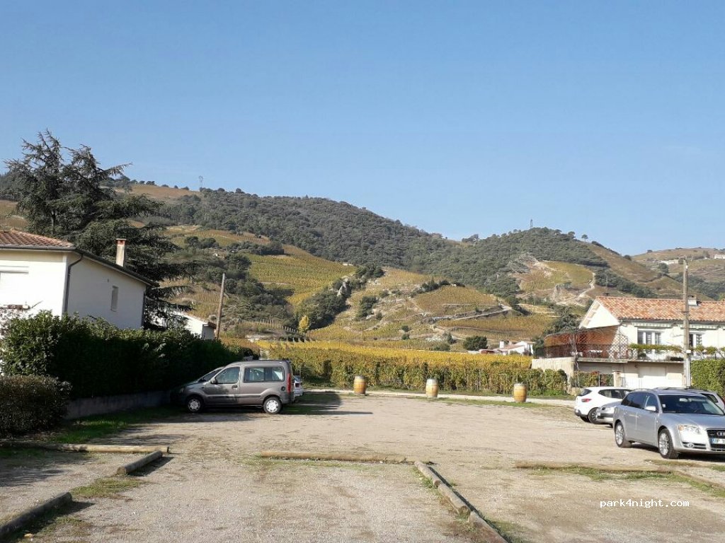 Aire De Campingcsr Cornas — foto