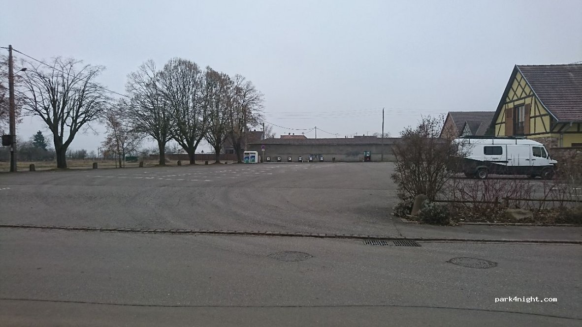 (68127) Sainte-Croix-en-Plaine - 1 Quatrieme Imp — foto