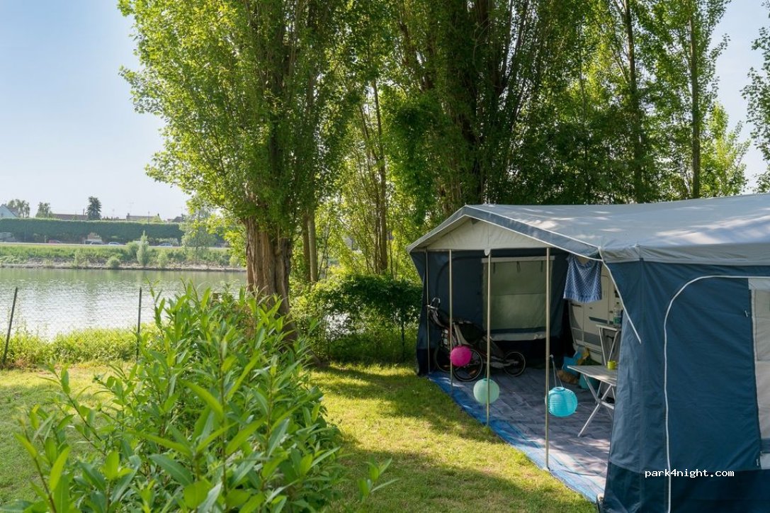 Camping Sandaya Paris Maisons-Laffitte. — foto