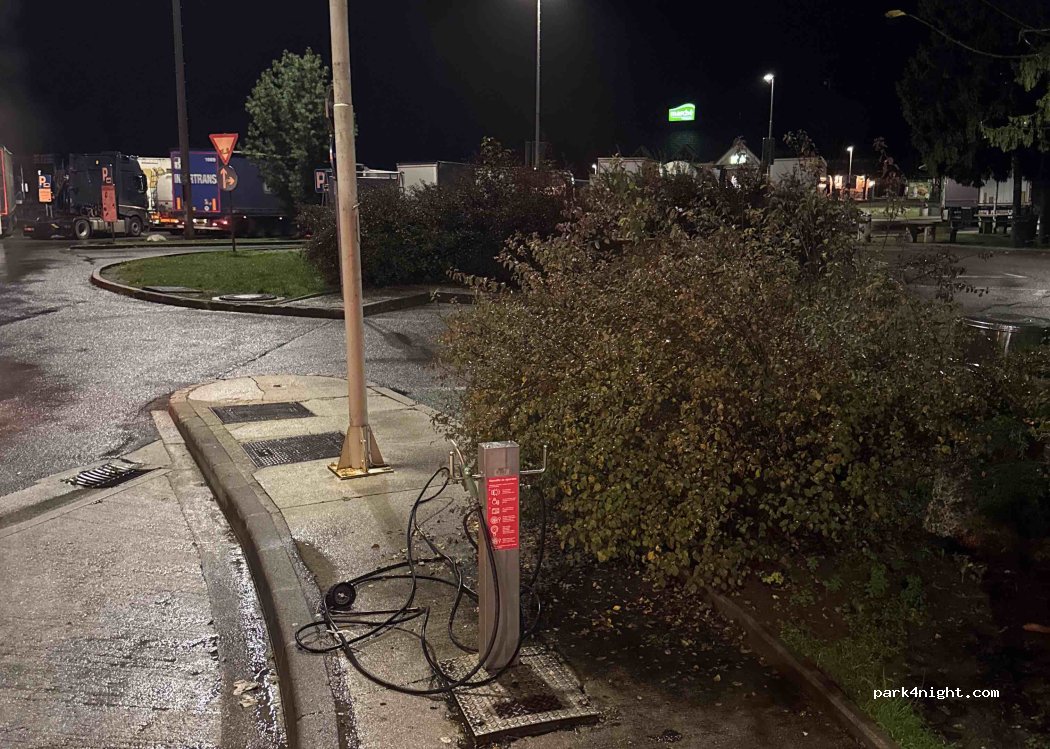 (1370) Logatec - Počivališče Lom — foto 5