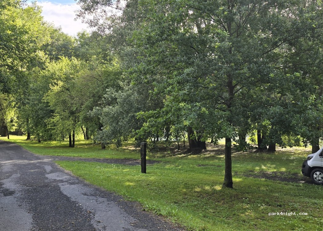 (281 41) Ratboř - Unnamed Road — foto 2