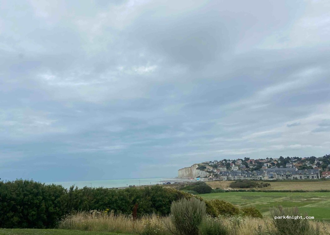 (76910) Criel-sur-Mer - 43 Rue de la Plage — foto
