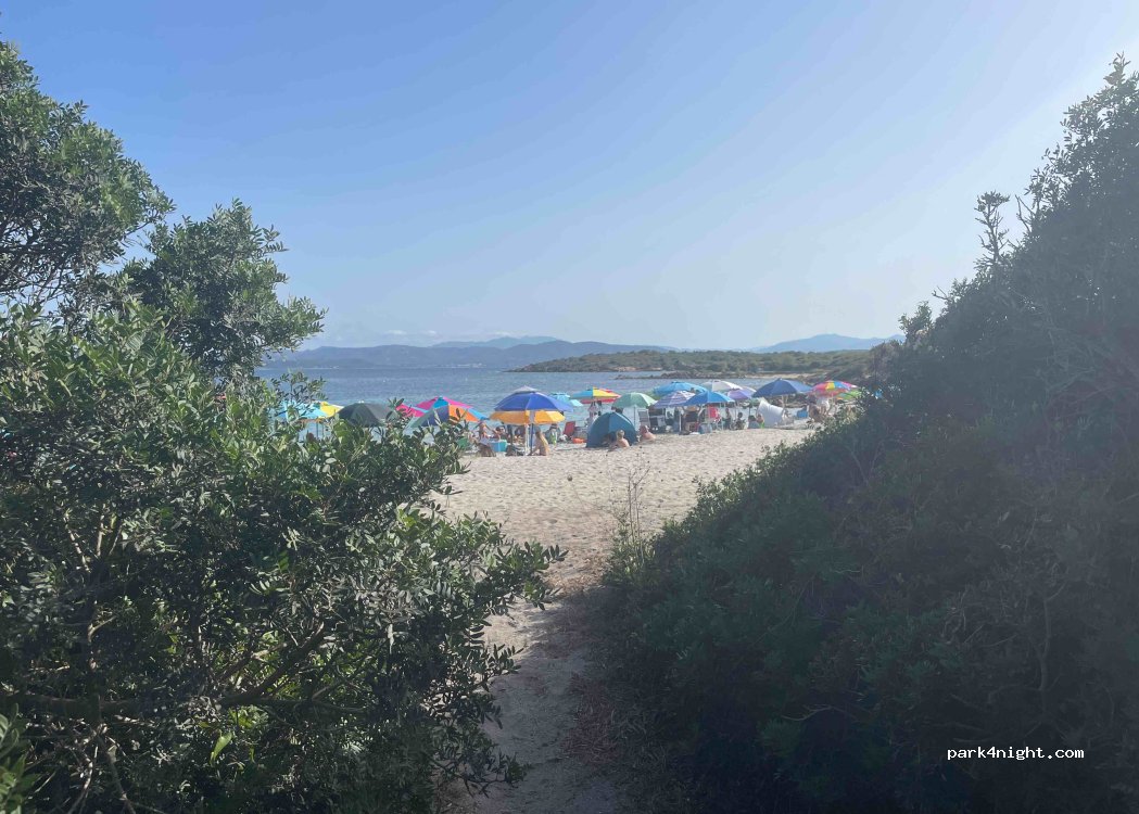 (07020) Golfo Aranci - Unnamed road — foto 2