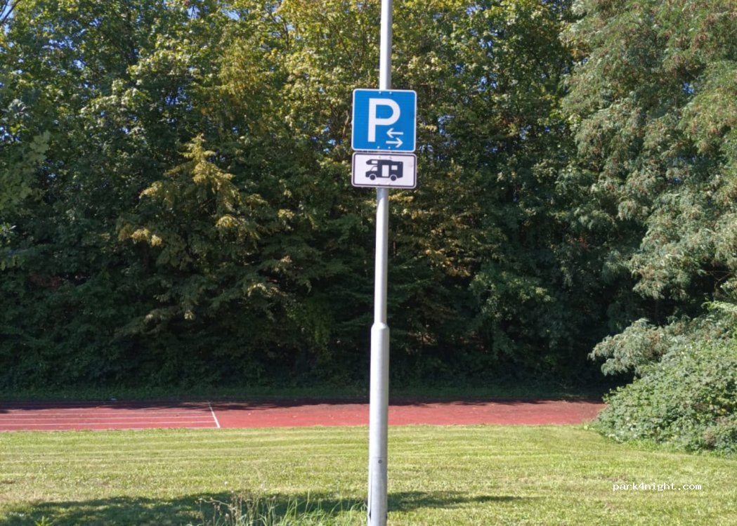 (74177) Bad Friedrichshall - 5 Jagstfelder Straße — foto