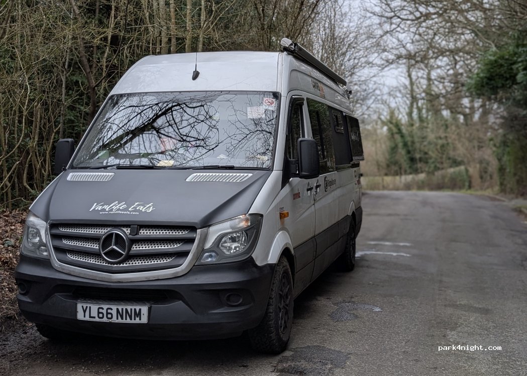 (KT24 6AY) Leatherhead - — foto 3