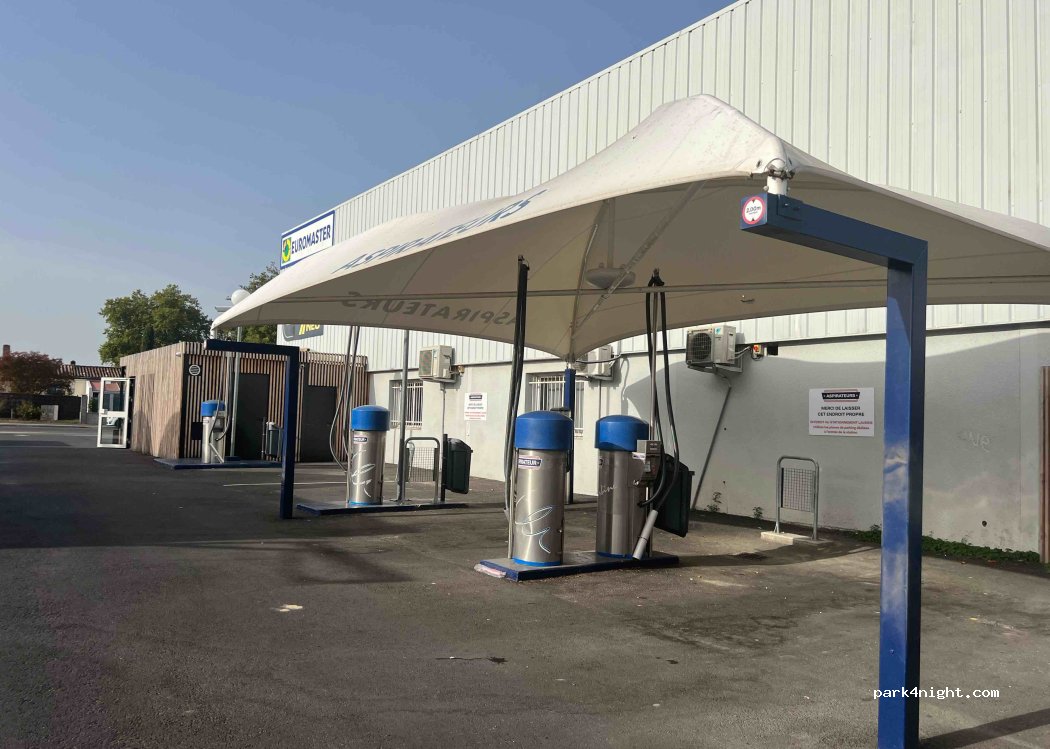 (33600) Pessac - 253 Avenue Pasteur — foto 2