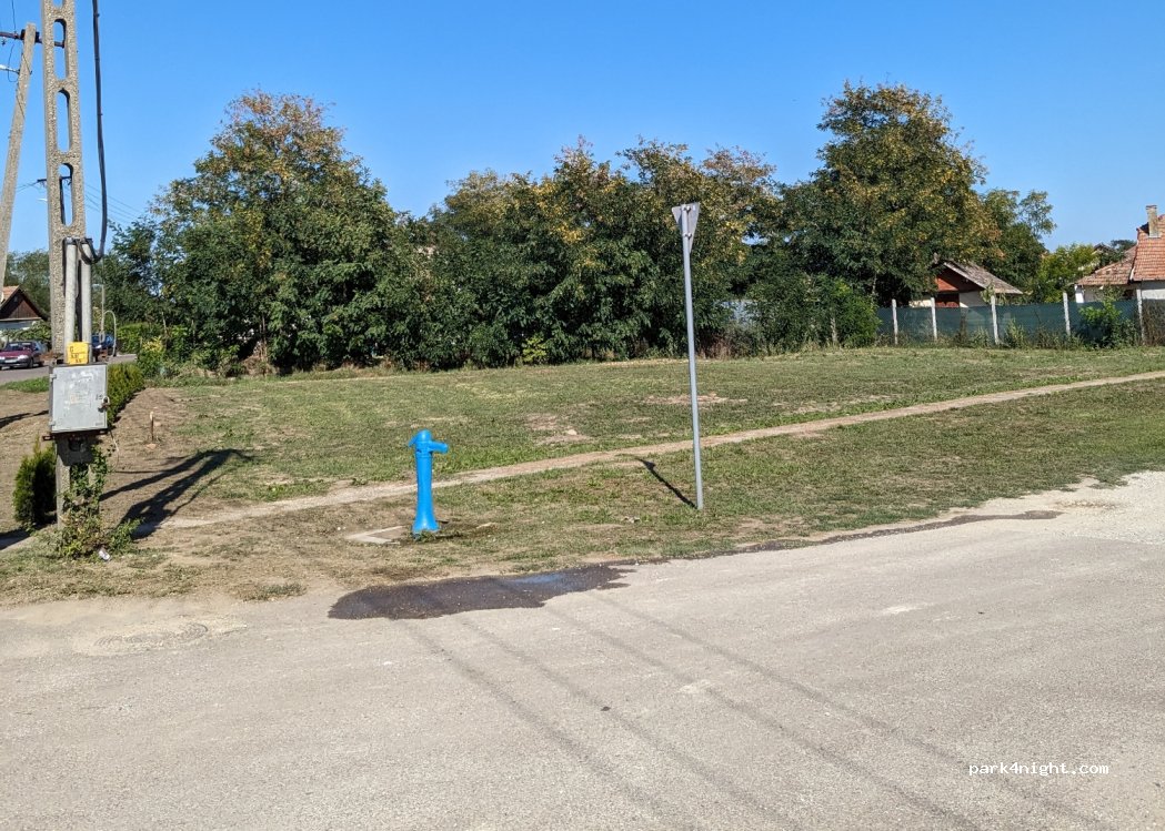 (5244) Tiszaszőlős - 1 Dózsa György út — foto