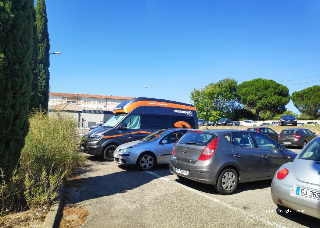 (11000) Carcassonne - 2 Avenue du Maréchal Juin — foto