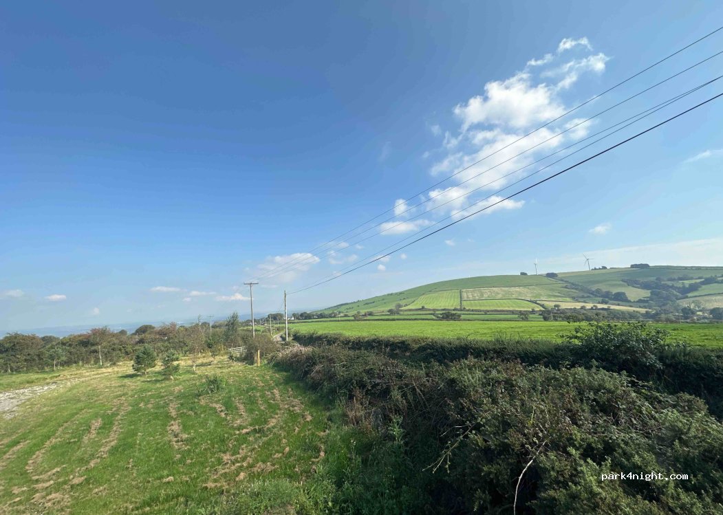 (SA38 9NW) Newcastle Emlyn - Capel Iwan — foto