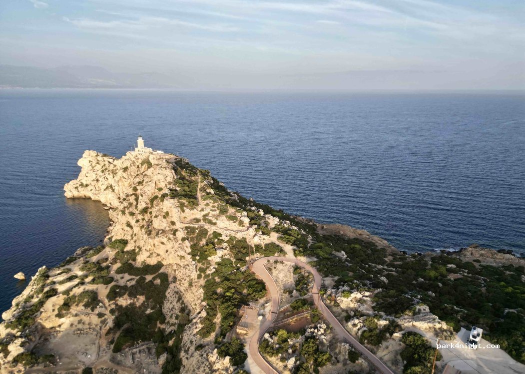 (203 00) Loutraki - Unnamed Road — foto 4