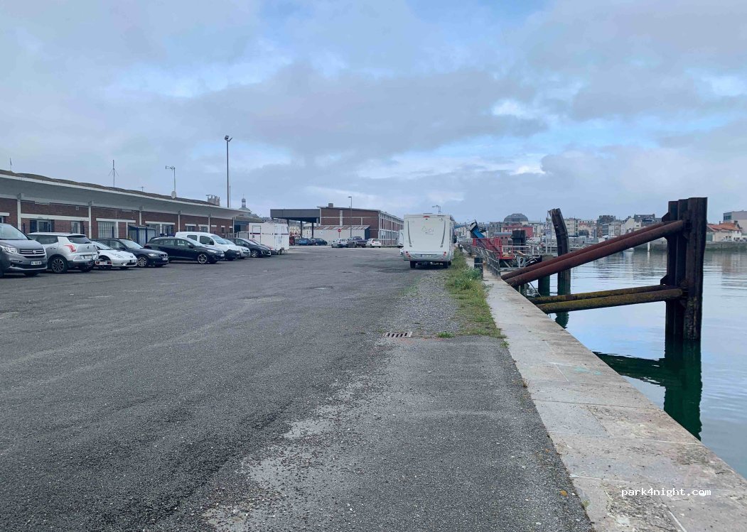 (76200) Dieppe - 1B Quai Guynemer — foto