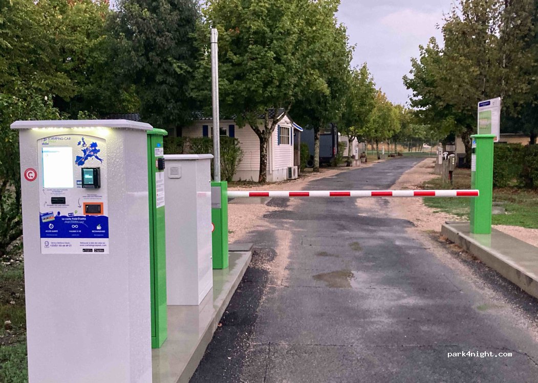 Camping de Jarnac-Champagne — foto 2