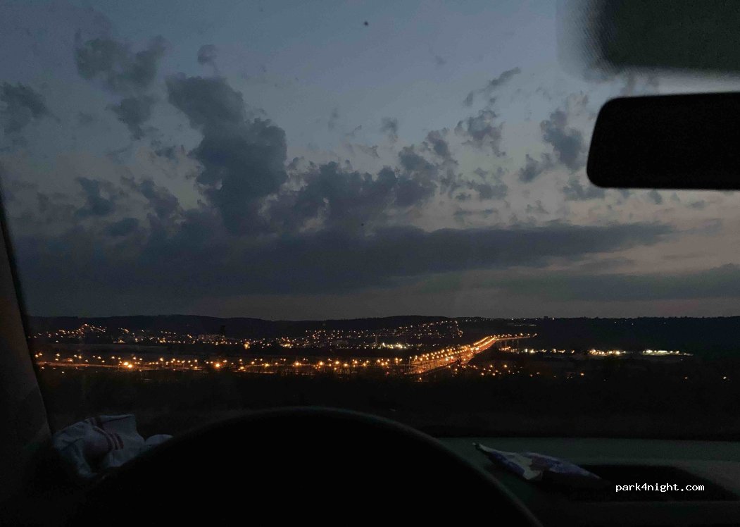 (143 00) Praha - — foto
