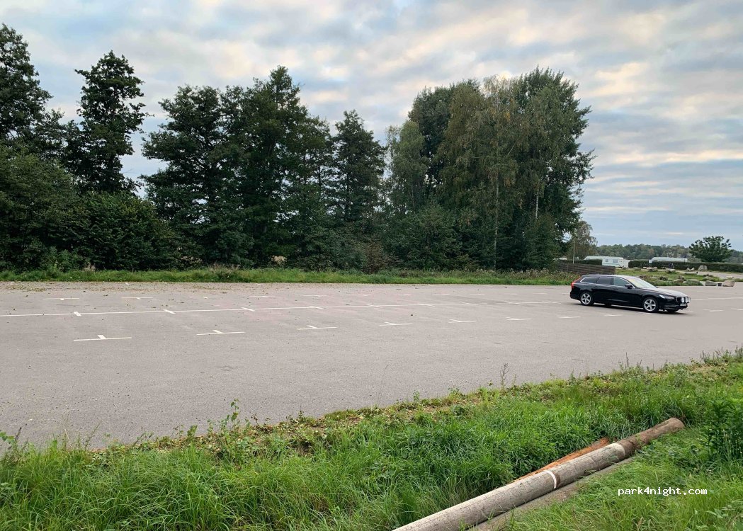 (372 73) Ronneby - 1 Rördromsvägen — foto