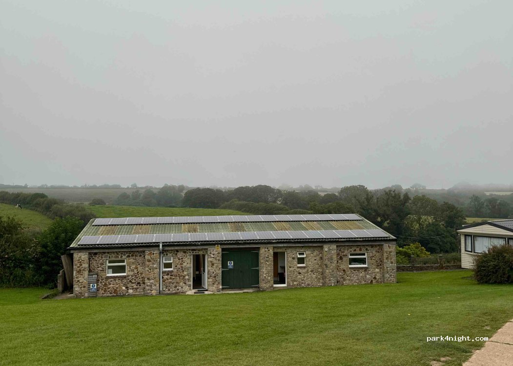 Berry Barton Caravan Park — foto 4