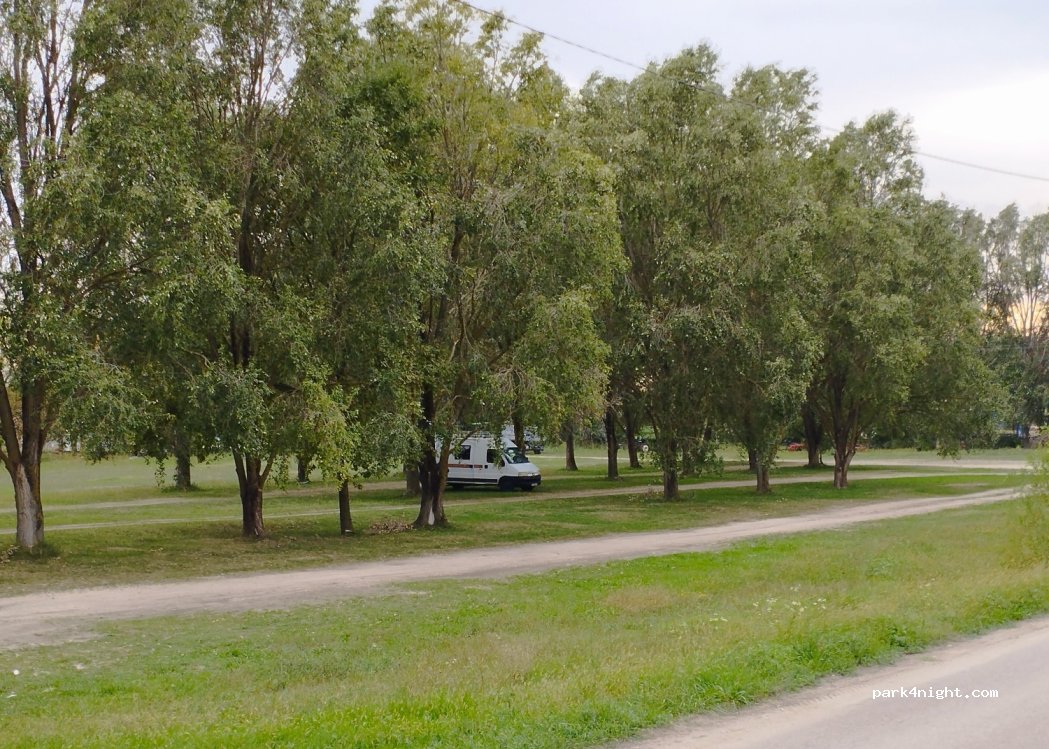 (6640) Csongrád - Baross Gábor rakpart — foto