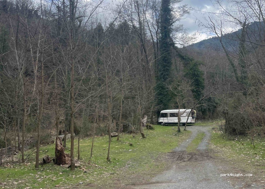 (241 00) Καλαμάτα - — foto 2