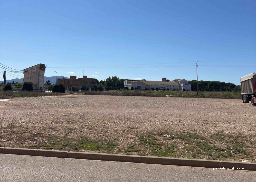 (43894) Camarles - 12 Carrer Tres — foto