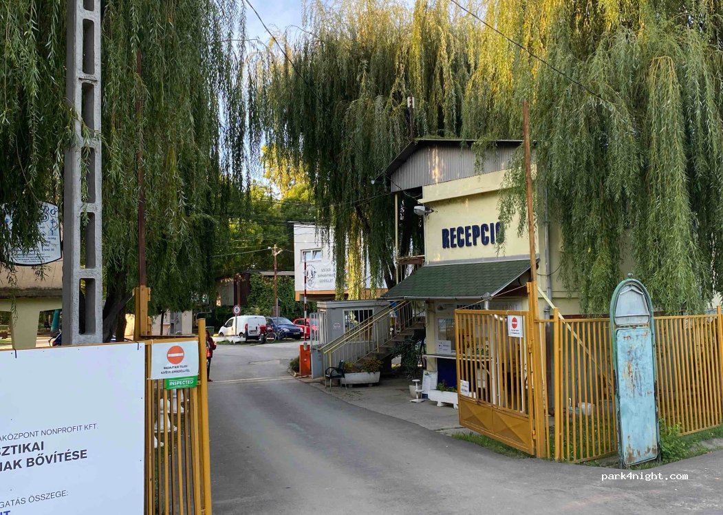 Újszegedi Partfürdő és Kemping — foto