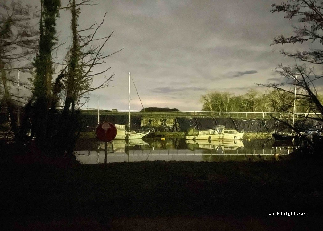 (GL15 4ER) Lydney - Harbour Road — foto 2