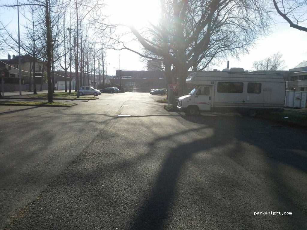 (87100) Limoges - 61-73 Avenue Albert Thomas — foto