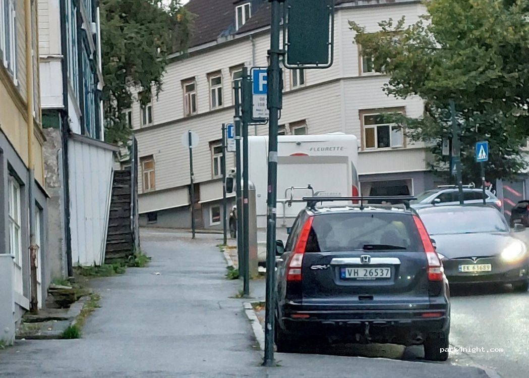 (7014) Trondheim - 17 Nonnegata — foto
