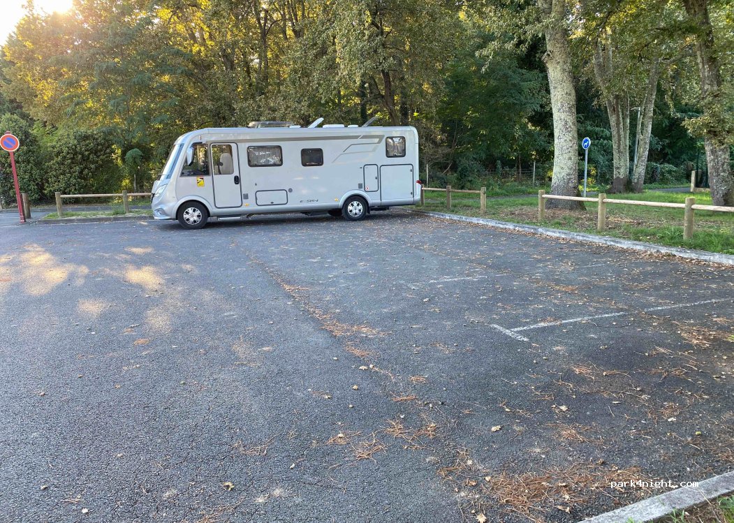 (33610) Canéjan - 21 Allée de la Bergerie — foto