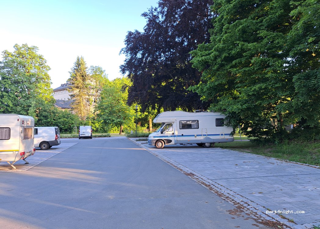 (07929) Saalburg-Ebersdorf - 6 Kirchplatz — foto