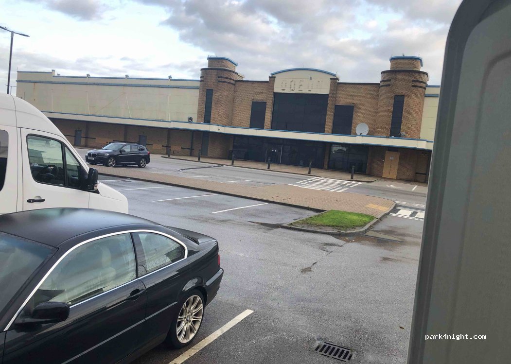 (FY1 5EP) Blackpool - 96 Rigby Road — foto