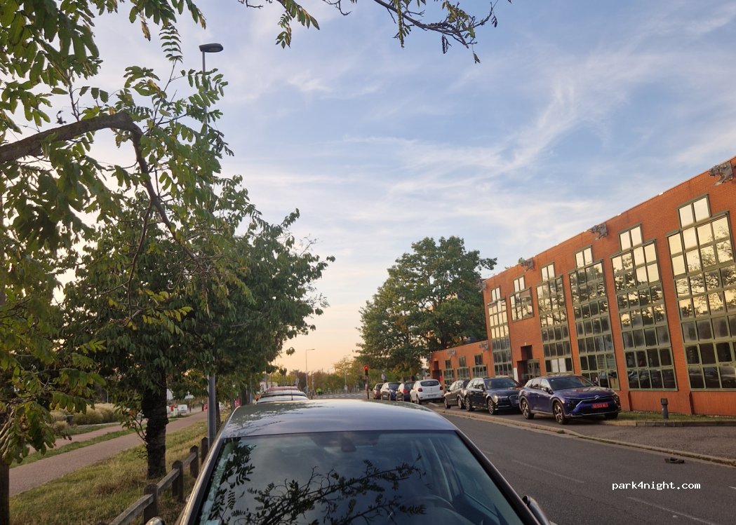 (42000) Saint-Étienne - 9 Rue de la Bureautique — foto