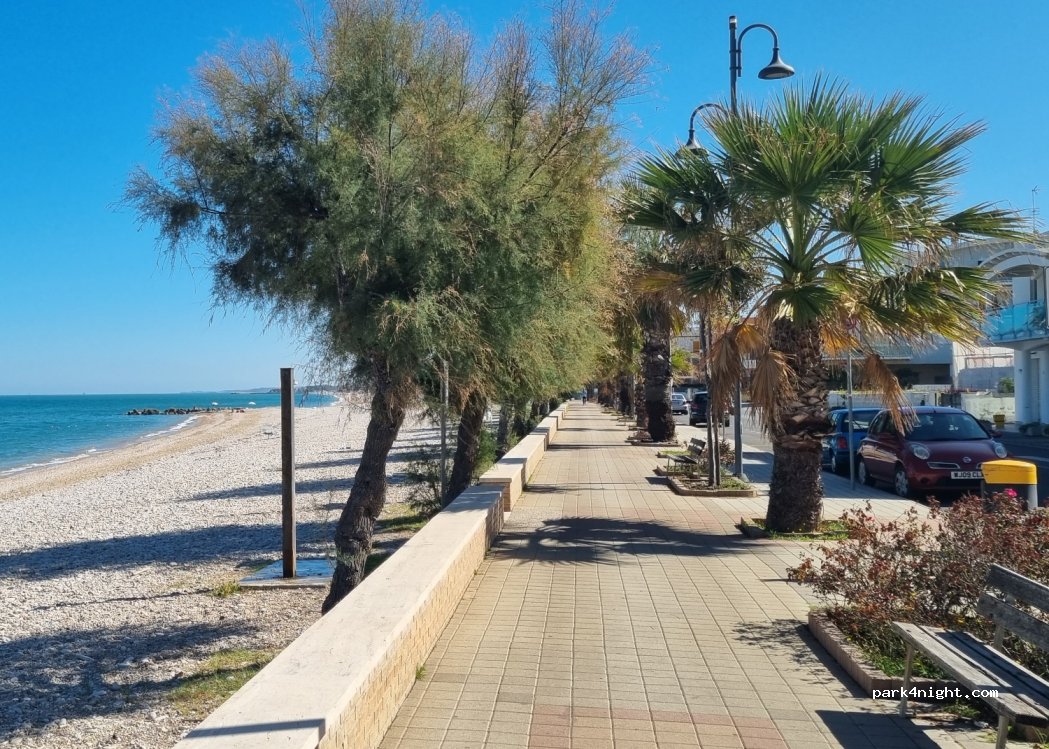 (66022) Fossacesia - 47 Via Lungomare — foto 3
